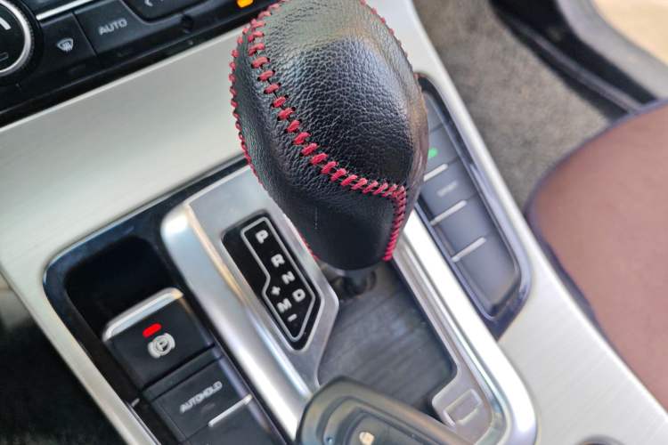 Used Geely Auto Emgrand GL 2017 1.3T DCT Elite Model Gear Lever