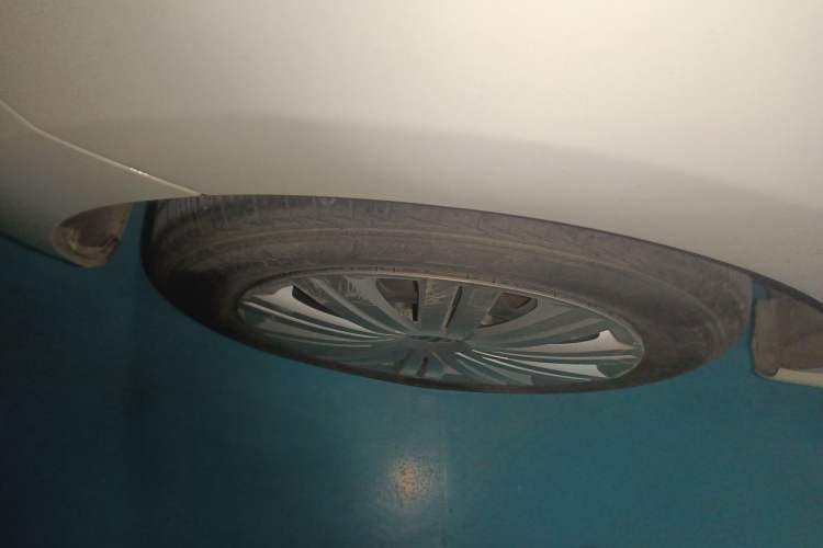 Used Volkswagen Polo 2016 1.6L Automatic Comfort Model
