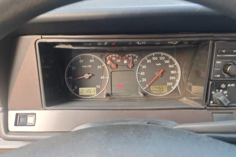 Used Volkswagen Santana Classic 2007 1.8L Jingchang Model Instrument Cluster