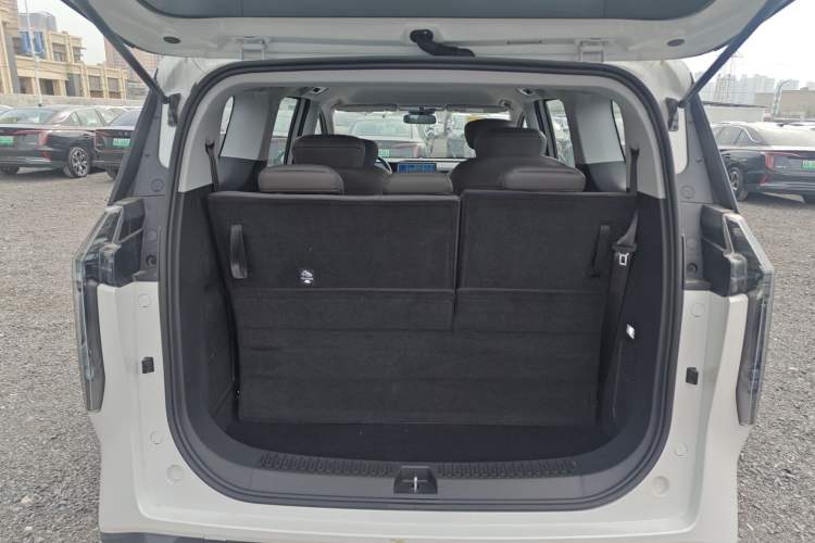 Used SAIC MAXUS Dajia 7 2024 Revised Version Super Hybrid Long-Range Edition Enjoyment Version Trunk