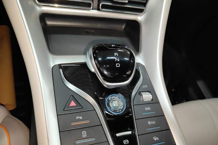 Used BYD Song Pro New Energy 2023 Champion Edition DM-i 71KM Leading Model Gear Lever