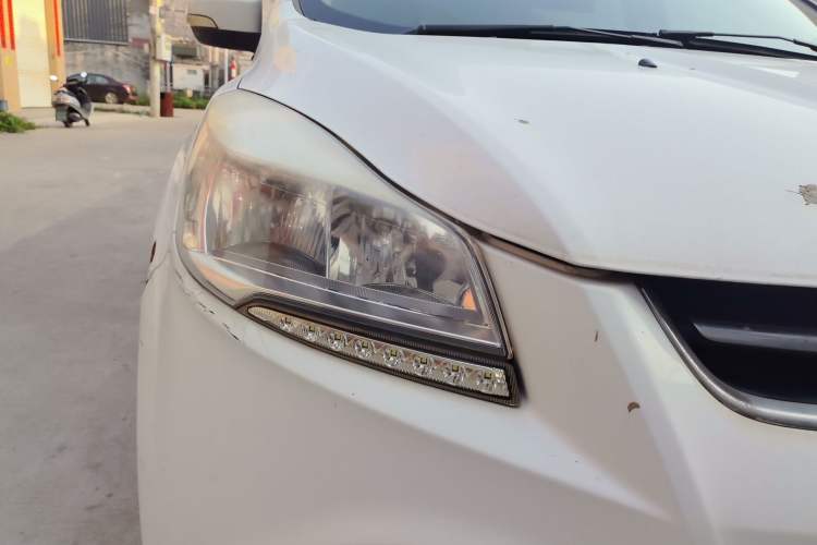 Used Ford Kuga 2015 1.5L GTDi Two-Wheel-Drive Comfort Model
