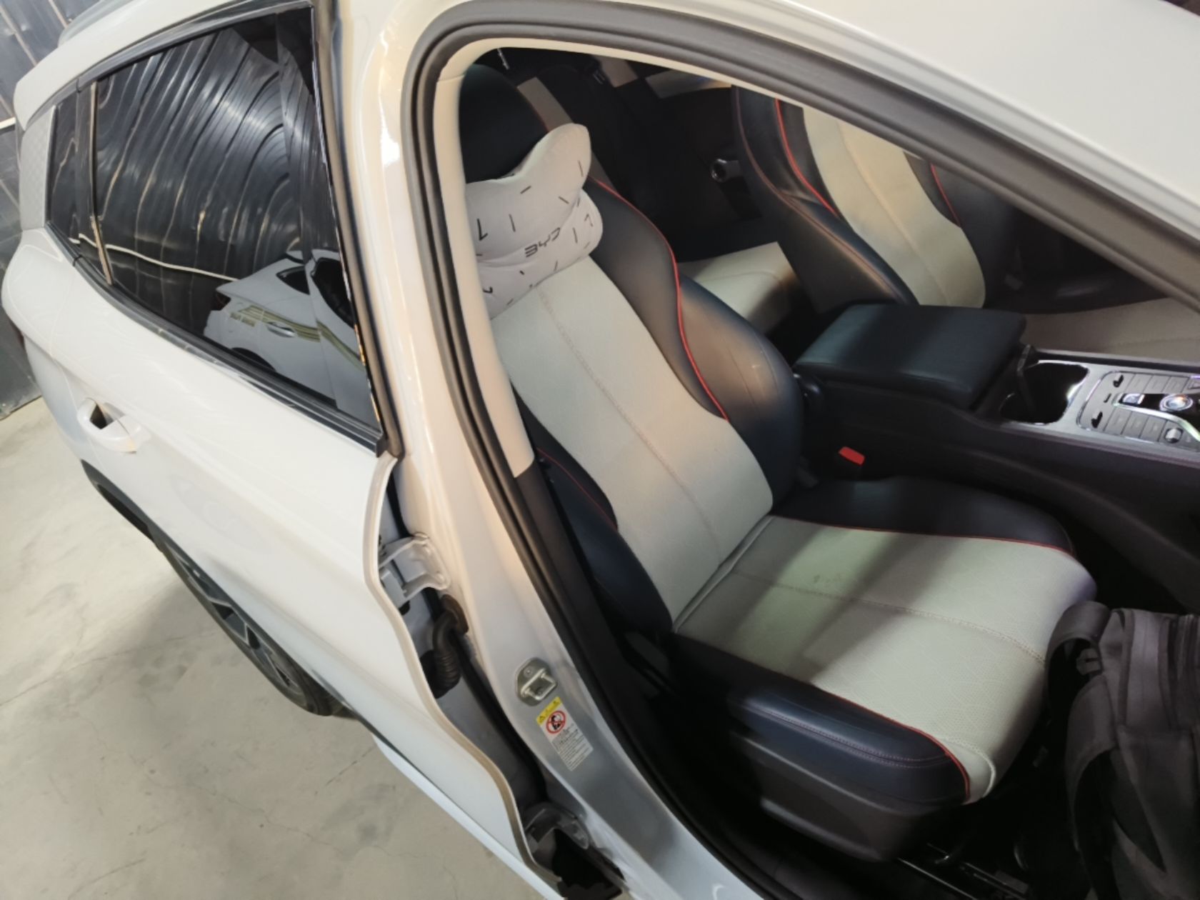 BYD Yuan PLUS 2022 510 km Flagship Version — снимка 19
