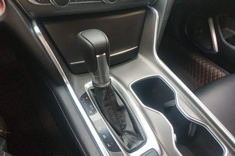 Used Honda Accord 2018 260TURBO Elite Edition China VI Gear Lever