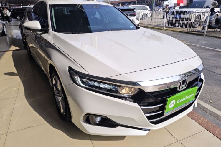 Used Honda Accord 2022 260TURBO Luxury Edition Front Right 45 Deg