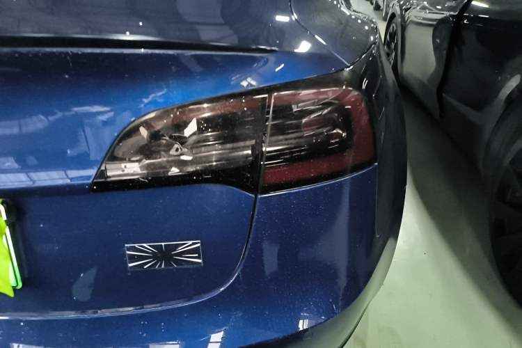 Used Tesla Model 3 2020 Standard Range Rear-Wheel Drive Upgraded Version Right Rear Taillight