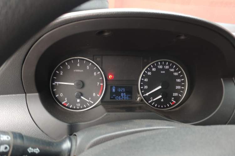 Used JAC Refine M3 2019 PLUS IKEA Edition 1.8L Luxury 9-Seater
