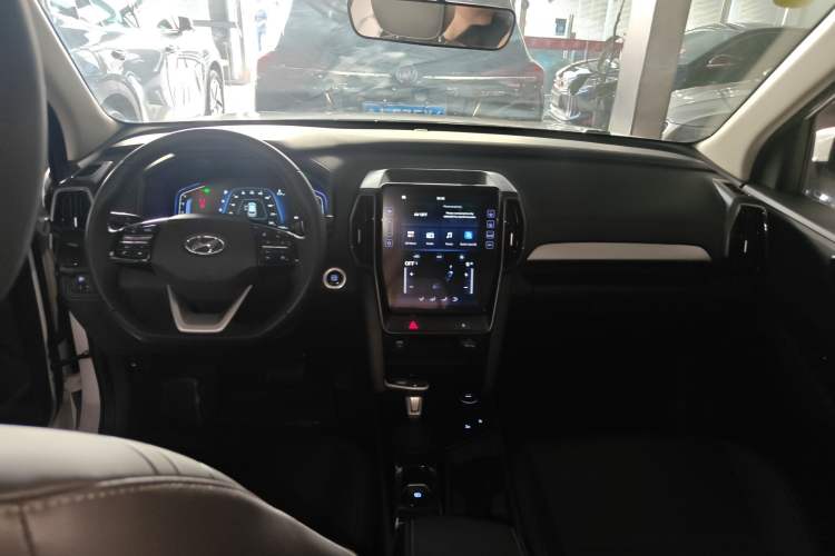 Used Hyundai ix35 2021 2.0L Automatic 2WD GLS Leading Edition Center Console