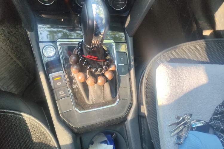 Used Volkswagen Lamando 2019 280TSI DSG Comfort Edition China VI standard Gear Lever