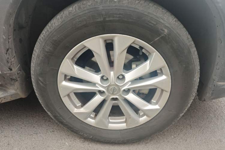 Used Nissan X-Trail 2015 2.0L CVT Comfort MAX Edition 2WD
