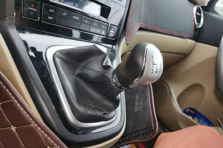 Used Haval H6 2011 2.0L Manual Two-Wheel Drive Elite Version