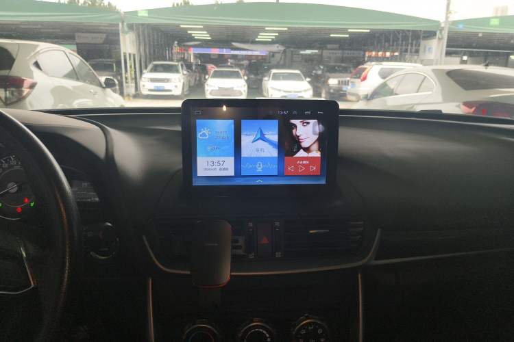 Used Mazda CX-4 2018 2.0L Automatic Two-Wheel Drive Blue Sky Dynamic Version China V Standard Audio And AC Panel