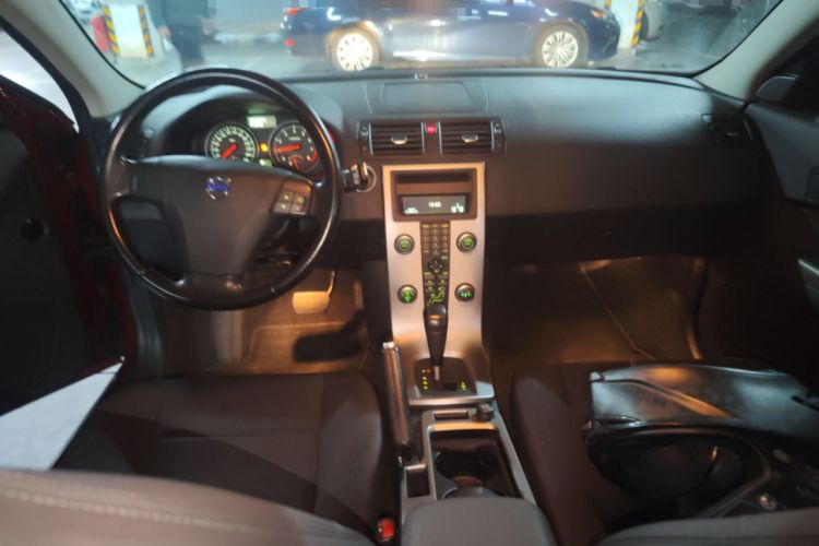 Used Volvo C30 2011 2.0 ZhiShang Edition