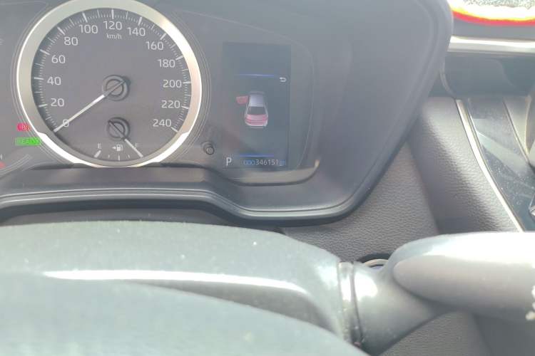 Used Toyota Levin 2019 Dual-Engine 1.8H E-CVT Luxury Edition China VI Standard Odometer Close Up