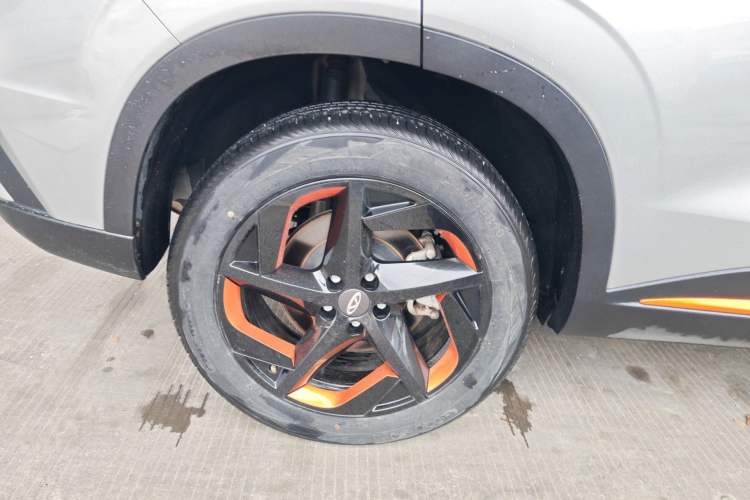 Used Chery OMODA 2022 1.6 TGDI DCT High-Dimensional Version Right Rear Wheel Hub