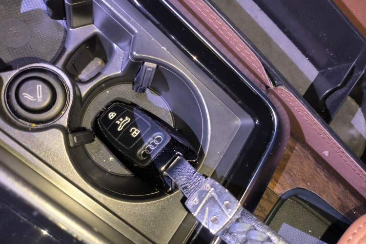 Used Audi Q7 2022 55 TFSI quattro S line Sport model Vehicle Key