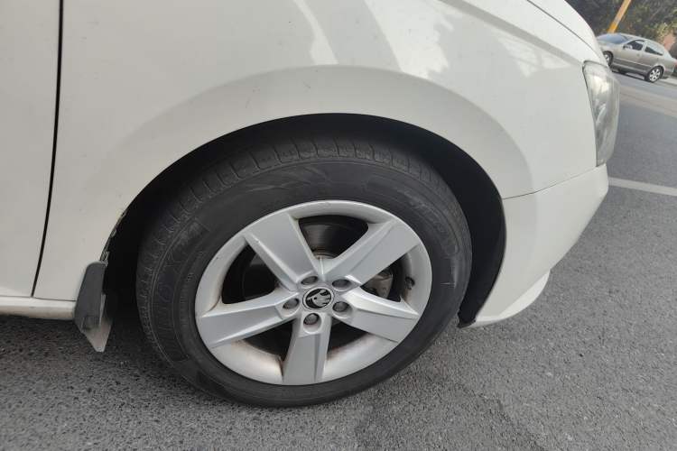 Used Skoda Fabia 2016 1.4L Automatic Car Enjoy Edition