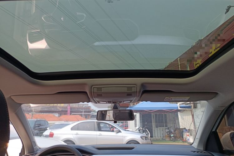 Used Volkswagen Tacqua 2023 200TSI DSG Joy-Connect Edition Headliner