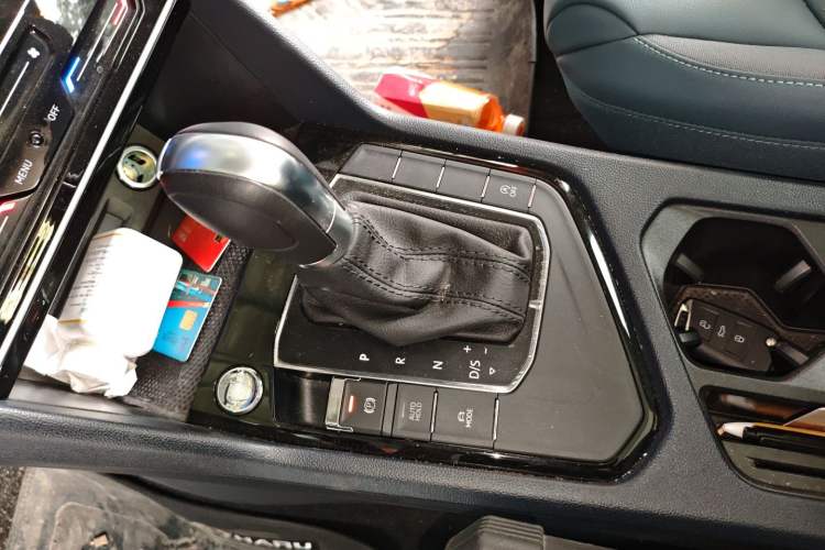 Used Volkswagen Tharu 2023 300TSI Two-Wheel-Drive Full Moon Edition