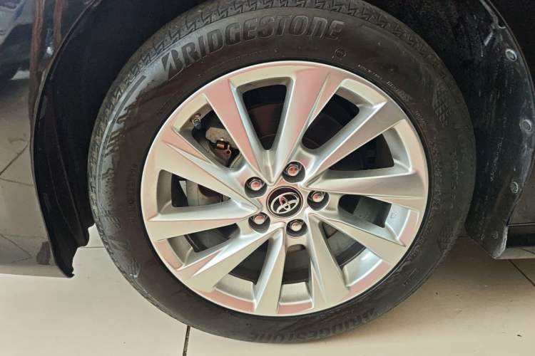 Used Toyota Camry 2021 2.0G Luxury Edition Left Front Wheel Hub