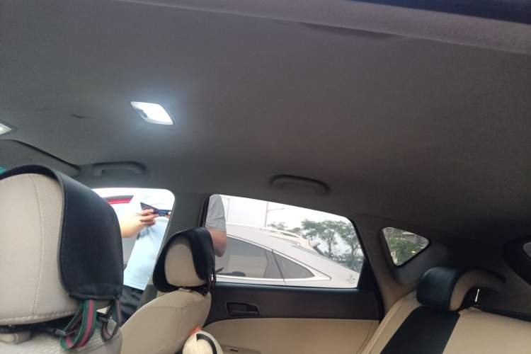 Used Hyundai i30 2009 1.6L Automatic Comfort Edition Headliner