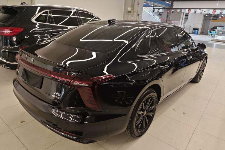 Used Hongqi H5 2025 2.0T Automatic Xuan Ying Edition
