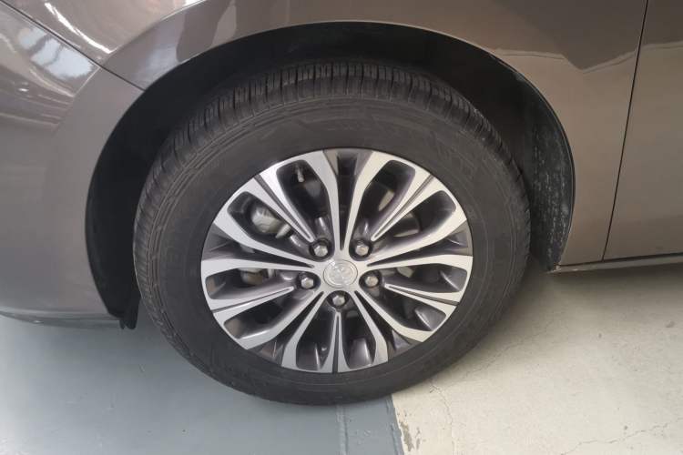 Used Buick GL8 2020 Land Cruiser Executive Class 652T Comfort Model
