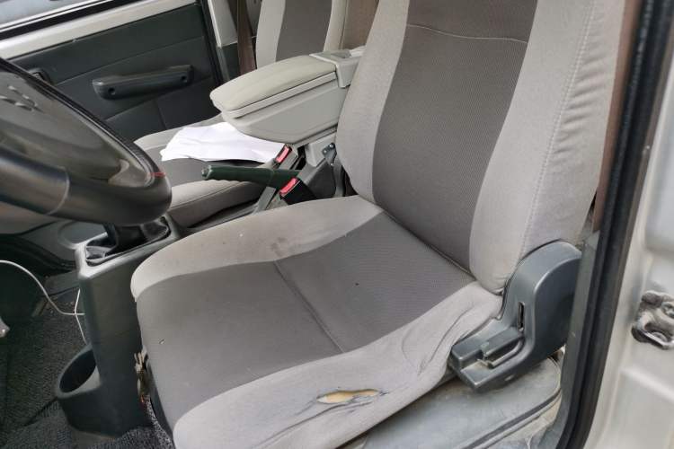 Used Wuling Zhiguang 2013 1.0L Practical Version