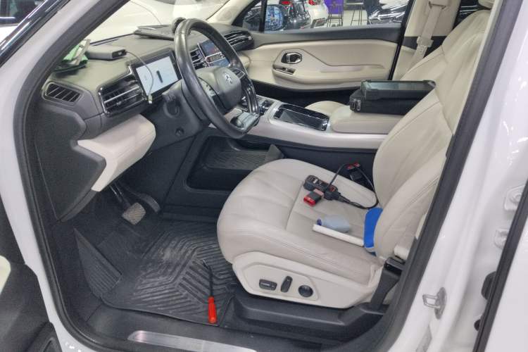 Used Nio ES8 2018 355 km Base Version 6-Seater Edition