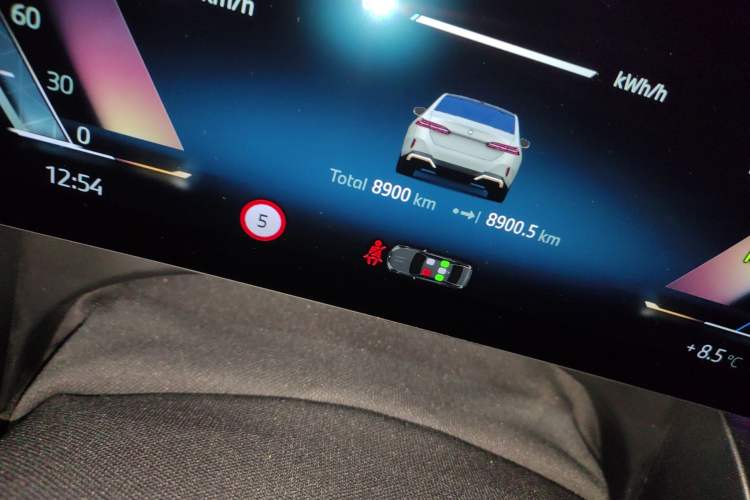 Used BMW i5 2024 eDrive 35L Luxury Model with M Sport Package