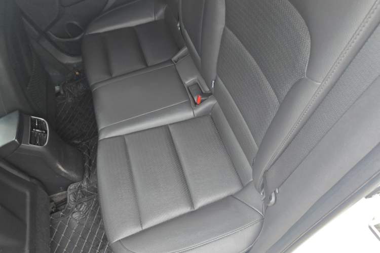 Used Hyundai Elantra (6th Generation / Lingdong) 2020 1.5L CVT Smart & Stylish – Elite Version Left Rear Seat