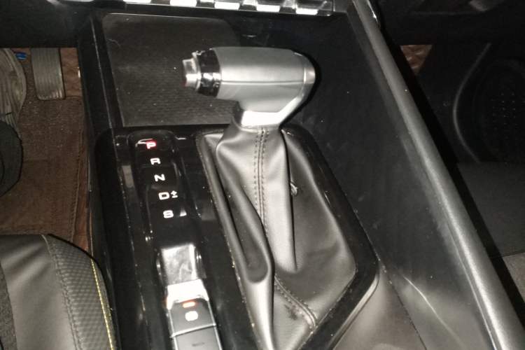 Used Baojun RC-5 2020 RC-5W 1.5T CVT Smart Luxury Edition
