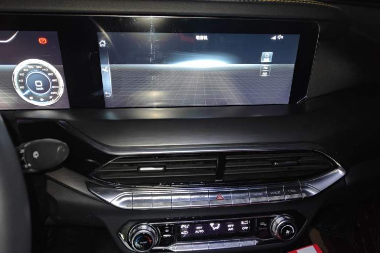 Used Bestune T77 2019 230 TID Automatic Prestige Version China V Emission Standard
