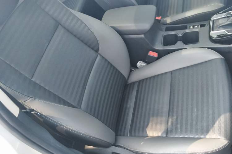 Used Kia Sportage R 2019 2.0L Automatic Smart Luxury Edition Right Front Seat