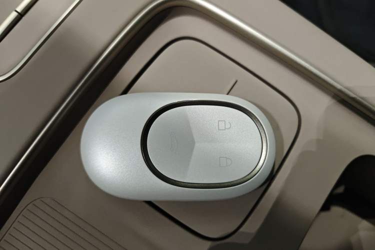 Used Nio ES8 2024 75 kWh
