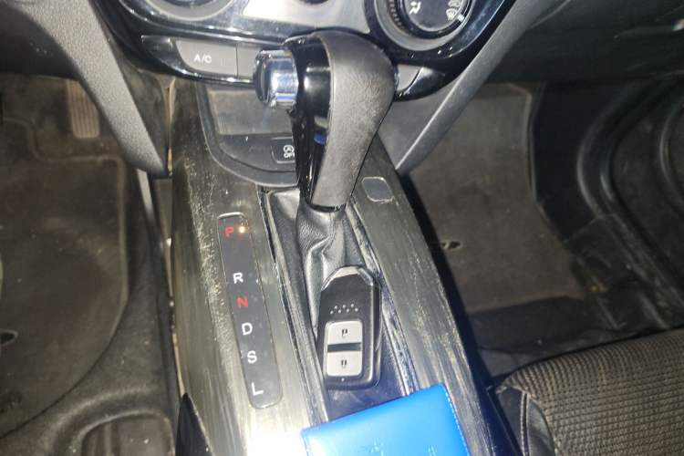 Used Honda XR-V 2017 1.8L EXi CVT Comfort Version Gear Lever