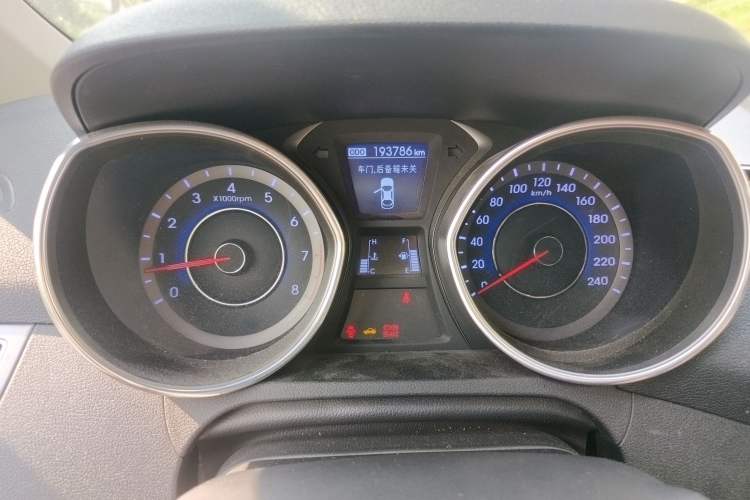 Used Hyundai Elantra (5th Generation / Langdong) 2016 1.6L Manual Luxury Model Instrument Cluster