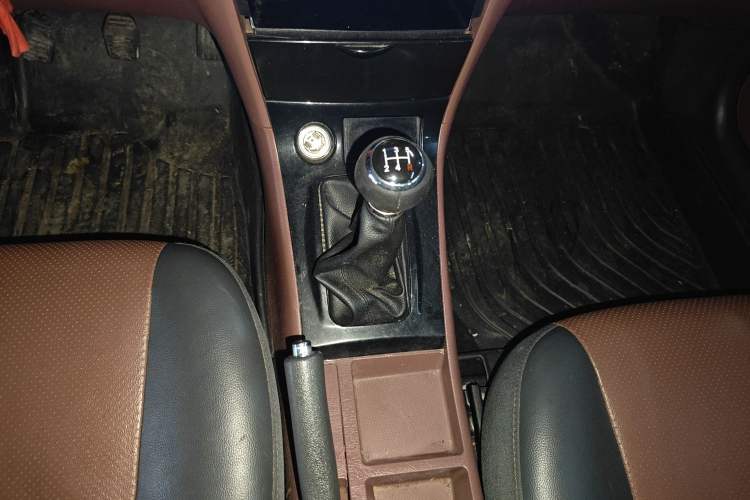 Used BYD F3 2012 Energy-Saving Model 1.5L Manual Comfort Version
