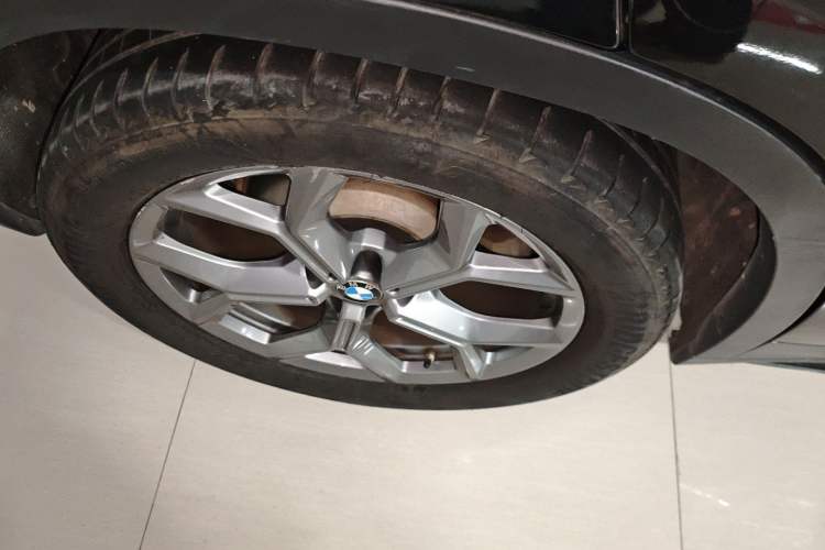 Used BMW X3 2021 xDrive28i Luxury Package Right Rear Wheel Hub