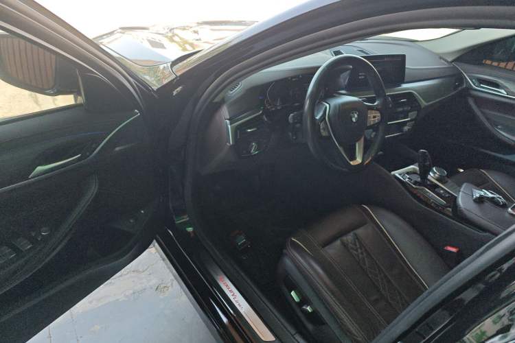 Used BMW 5 Series New Energy 2020 Mileage Upgrade Version 530Le Luxury Package