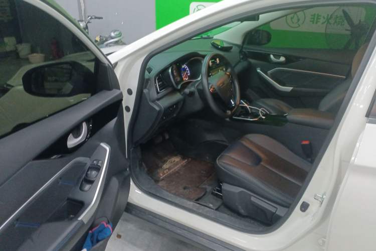 Used Venucia Venucia D60EV 2022 Standard Range Smart Drive Version
