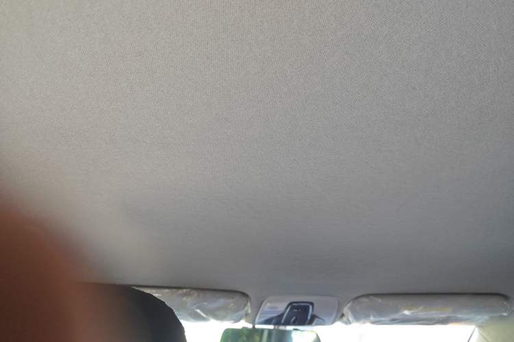 Used Chery Tiggo 3X 2021 Revised Diamond Edition 1.5L Manual 2 Carat Headliner