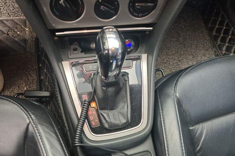 Used Volkswagen Lavida 2011 1.4 TSI DSG Prestige Edition
