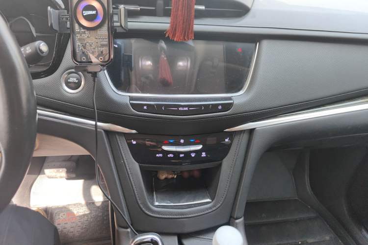 Used Cadillac XT5 2016 25T Luxury Model