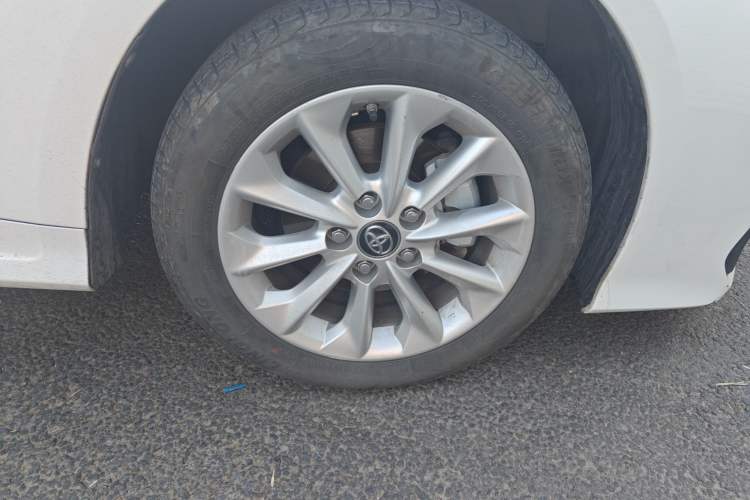 Used Toyota Corolla 2021 Dual-Motor 1.8L E-CVT Elite Edition