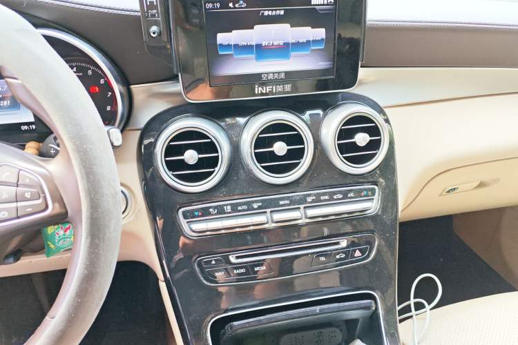 Used Mercedes-Benz GLC 2018 GLC 200 4MATIC
