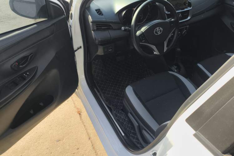 Used Toyota YARiS L Zhi Xuan 2022 1.5L CVT Leading PLUS Edition
