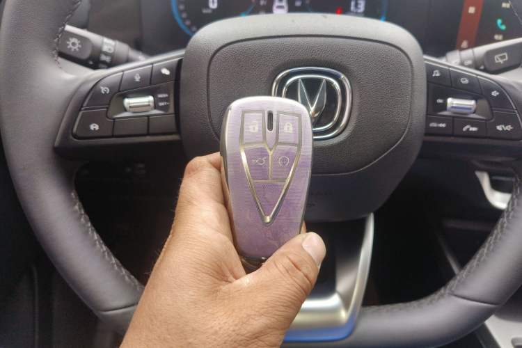 Used CHANGAN CS35PLUS 2021 Blue Whale NE 1.4T DCT Luxury Model