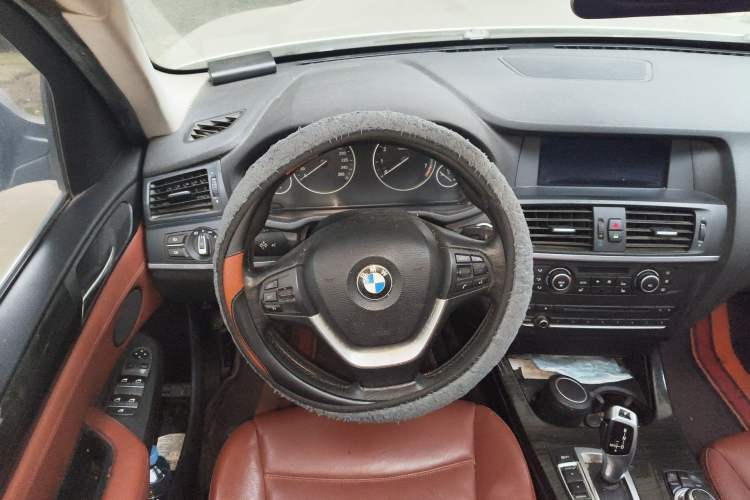 Used BMW X3 2011 xDrive28i Luxury Model