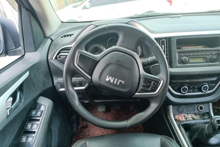 Used Isuzu JLM 2022 2.8T Classic Diesel Two-Wheel Drive Comfort Version with Long Wheelbase – JE493ZLQ6E Steering Wheel